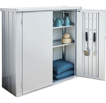 Gartenschrank mit Regalen und Gartenzubehör