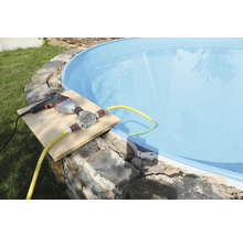 Pool mit Bohrmaschinenpumpe zum Entleeren des Wassers