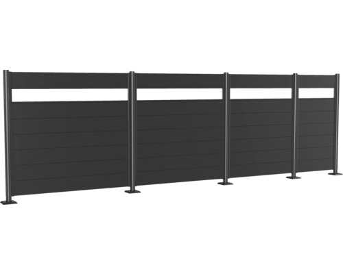 Sichtschutzzaun mit horizontalen Lamellen und Pfosten