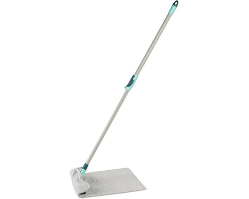 Wischmop mit Teleskopstiel und rechteckigem Wischbezug.