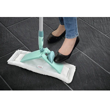 Wischmop mit Fußbedienung zum Auswringen des Mops