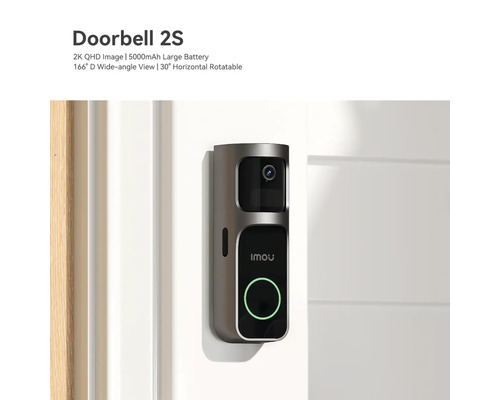 Videotürklingel Imou Doorbell 2S mit hochauflösender Kamera, Weitwinkelobjektiv und beleuchtetem Klingelknopf, montiert an einer Wand.