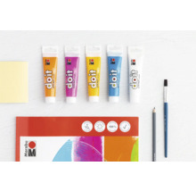 Kreativset mit Farben, Pinsel, Bleistift und Zeichenblock