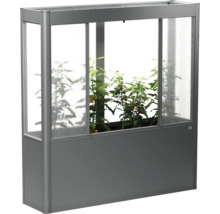 Hochbeet aus Metall und Kunststoff mit Pflanzen