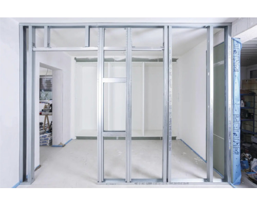 Metallständerkonstruktion für Trockenbau im Innenbereich