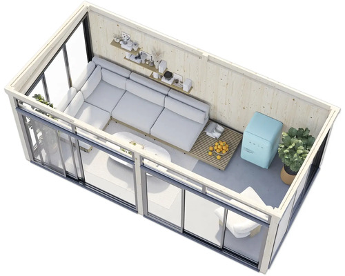 Innenraum eines Holzgartenhauses mit Sitzgruppe, Tisch, Regalen und Kühlschrank