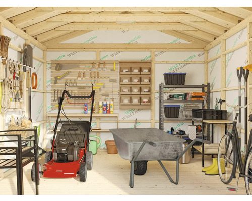 Gartengeräteschuppen Innenansicht mit Werkzeugen, Rasenmäher und Schubkarre