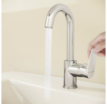 Waschtischarmatur mit Wasserstrahl und Handbedienung