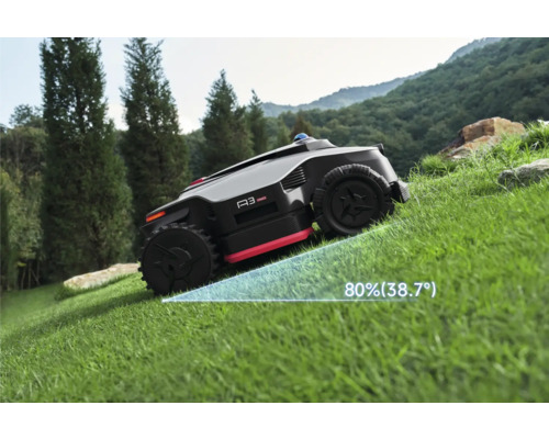 Rasenmähroboter auf einem Hügel mit einer Steigung von 80 Prozent