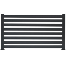 Zaunelement mit horizontalen Streben