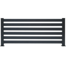 Metallzaun mit horizontalen Streben für den Außenbereich