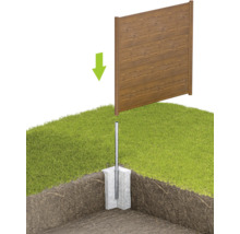 Illustration eines Zaunelements, das mit einem Pfostenträger im Boden verankert wird