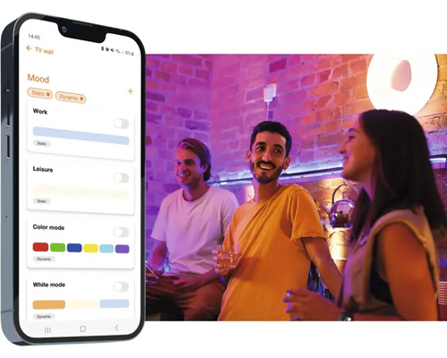 Smartphone mit App zur Steuerung von LED-Beleuchtung in einer Bar