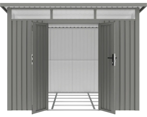 Metall Gerätehaus mit geöffneten Doppeltüren.