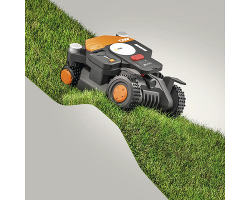 Aufsitzmäher auf Rasen