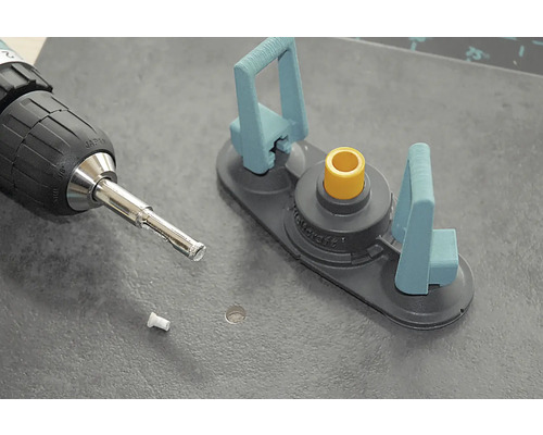 Kernbohrer mit Bohrmaschine und Führung