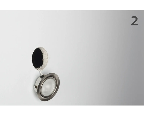 Deckeneinbaustrahler mit Bohrloch für die Deckenmontage