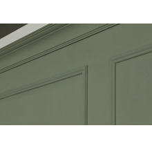 Detailansicht einer Wandvertäfelung mit Zierleisten