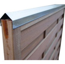 Sichtschutzzaun Detail mit Metallabdeckung