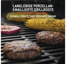 Grillrost mit Maiskolben, Zwiebeln und Burger-Patties