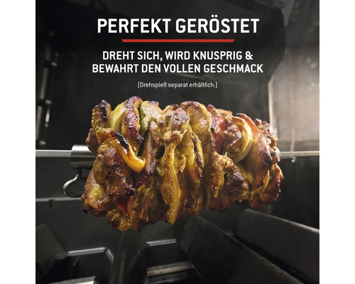Fleisch mit Gemüse auf einem Grillspieß.