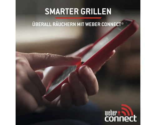 Person bedient ein Smartphone mit der Weber Connect App zum Grillen. Weber Connect Logo.