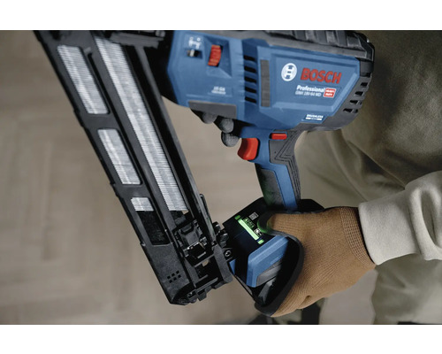 Bosch Professional Akku-Nagler mit Magazin und Akku-Ladestandsanzeige