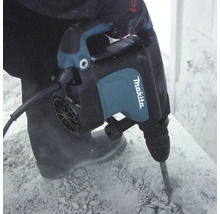 Makita Abbruchhammer wird zum Aufbrechen von Beton verwendet.