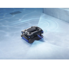 Automatischer Poolroboter zur Bodenreinigung im Schwimmbecken mit Sensortechnologie zur Navigation.