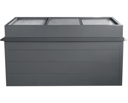 Hochbeet mit Frühbeetaufsatz aus Metall mit transparenten Hohlkammerplatten.