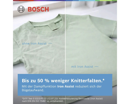 Bosch Logo. Vergleich eines T-Shirts: links ohne Iron Assist zerknittert, rechts mit Iron Assist geglättet mit bis zu 50 Prozent weniger Falten.