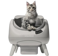 Eine Katze sitzt in einer grauen, selbstreinigenden Katzentoilette von CATLINK mit digitalem Bedienfeld.