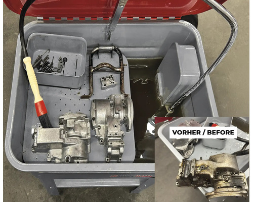 Teilereiniger mit Werkstück beim Reinigungsvorgang und Vorher Nachher Vergleich der Bauteile