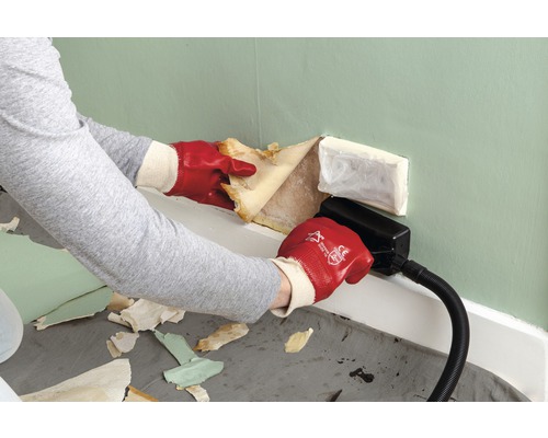 Tapetenentfernung mit einem Tapetenablöser