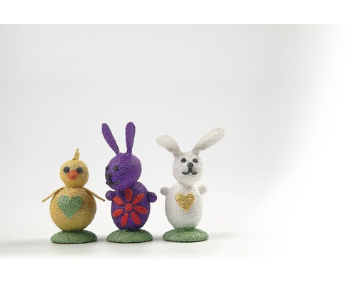 Dekorative Osterfiguren: Küken und Hasen aus Bastelmaterial
