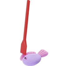 Kinderspielzeug mit Fischform und Rechen