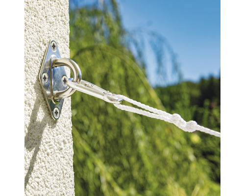 Wandbefestigung für Sonnensegel mit Schrauben und Seil