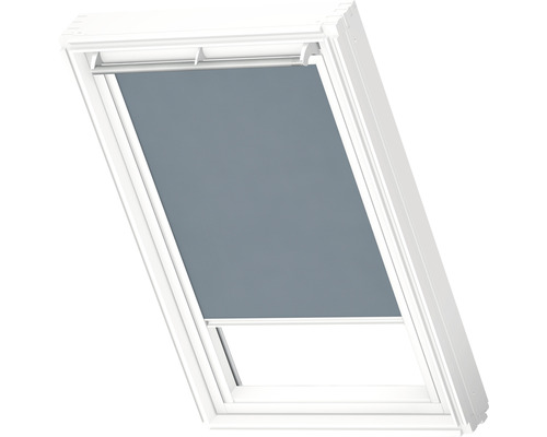 Dachfenster mit Rollo zur Verdunkelung
