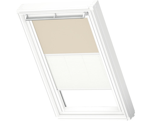 Dachfenster mit Verdunkelungsrollo und Plissee