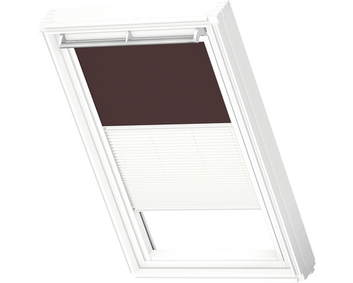 Dachfenster mit Verdunkelungsrollo und Plissee