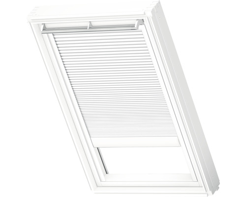 Dachfenster mit Plissee-Rollo