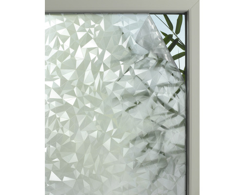 Fenster mit Sichtschutzfolie im geometrischen Design.
