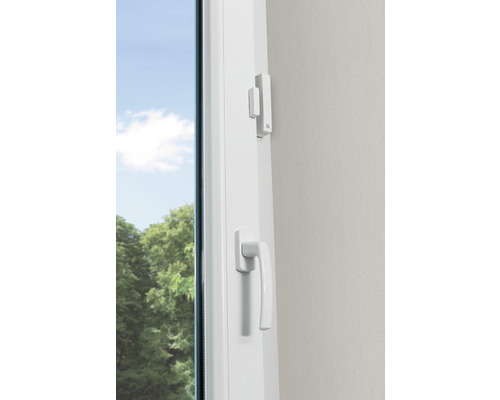 Fenster mit Fenstergriff und Fenstersensor