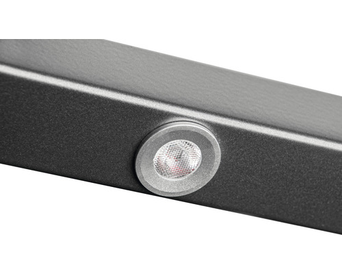 Detailaufnahme einer eingebauten LED-Leuchte