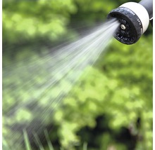 Gartenschlauch Sprühkopf im Einsatz