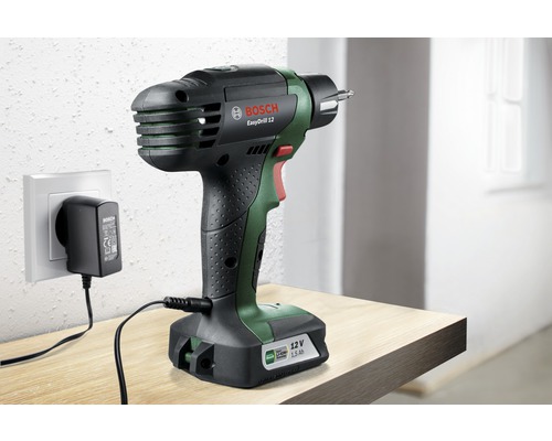 Bosch EasyDrill 12 Akku-Bohrschrauber mit Ladegerät