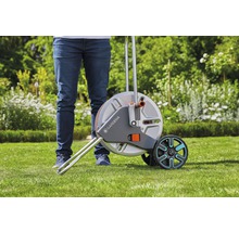 Gardena Schlauchwagen mit Rädern für den Garteneinsatz