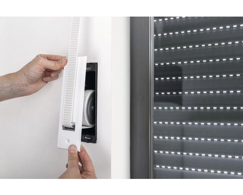 Installation eines Rolladenbandaufwicklers