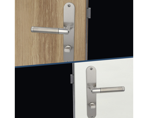 Türbeschläge aus Metall an Holztüren