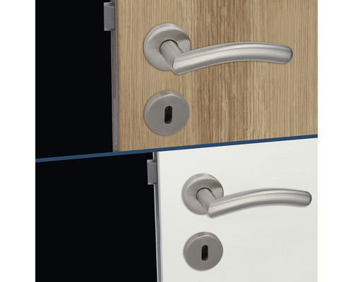 Türbeschläge aus Edelstahl an Holztüren